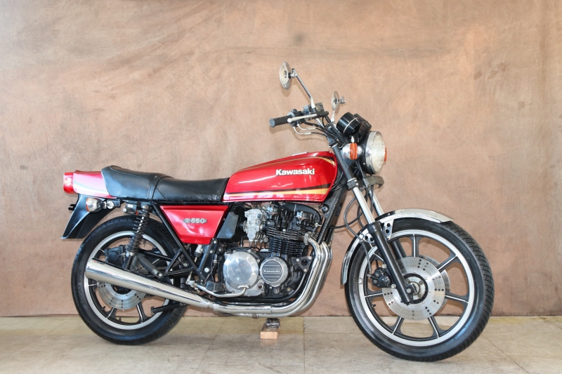 Z550FX(B2) 東京本社 国内物｜SOLD OUT｜旧車・絶版バイクならウエマツ