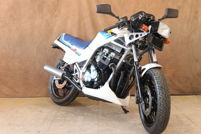 CBR400Fシリーズ 東京本社｜SOLD OUT｜旧車・絶版バイクならウエマツ