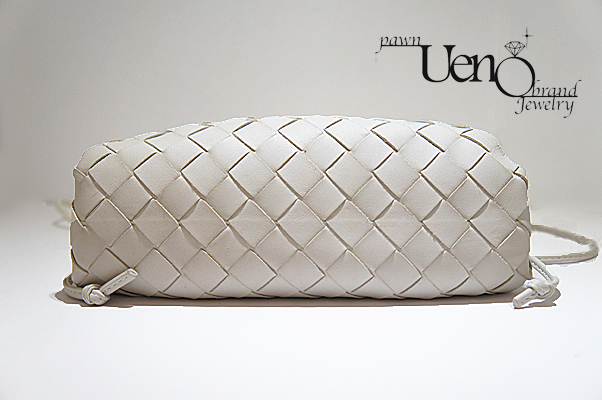 Sold Out－【BOTTEGA VENETA ボッテガヴェネタ】ミニポーチ（チョーク