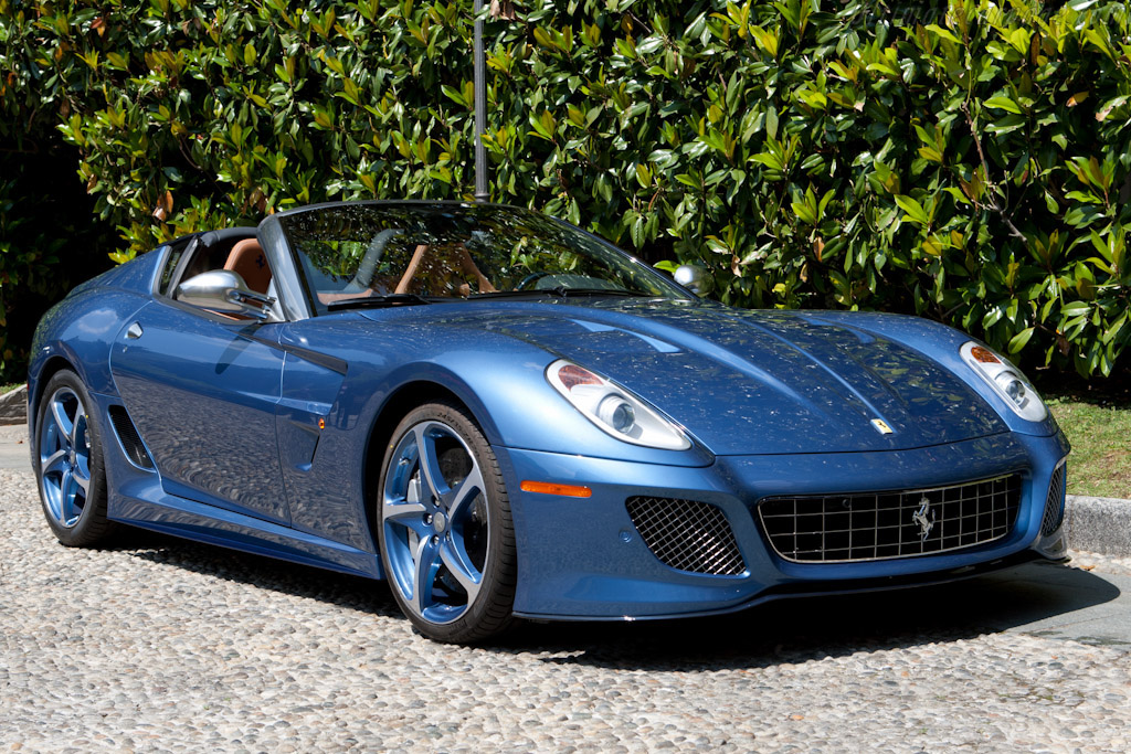 2011 Ferrari Superamerica 45 - Images, Specifications and Information