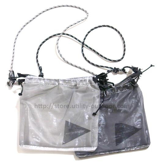 アンドワンダー キューベンファイバーサコッシュ and wander Cuben