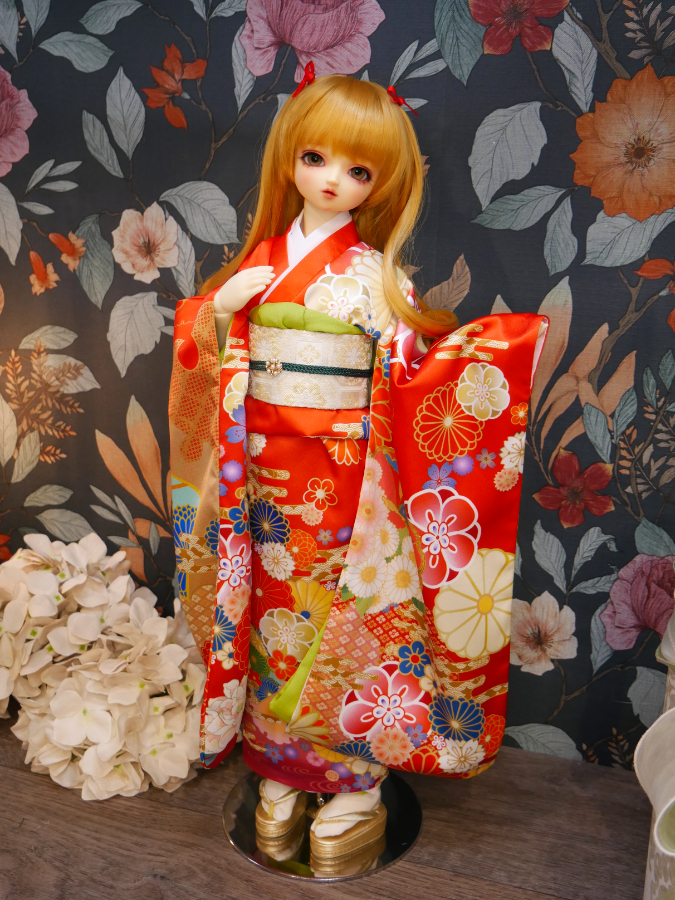 2025年12月13日より発売♪「振袖セット（紅緋）」のご紹介です | 天使