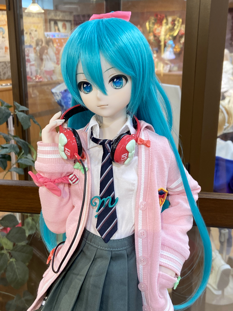 マジカルミライ 2025」店舗連動企画「リボンガール」セット予約受付