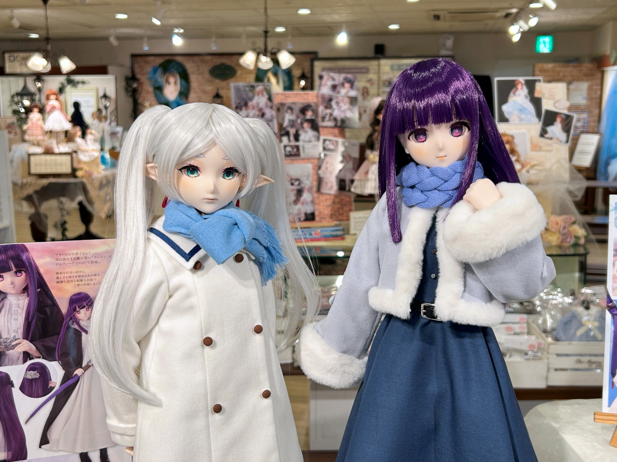 葬送のフリーレン』「フリーレンの冬服セット」「フェルンの冬服セット