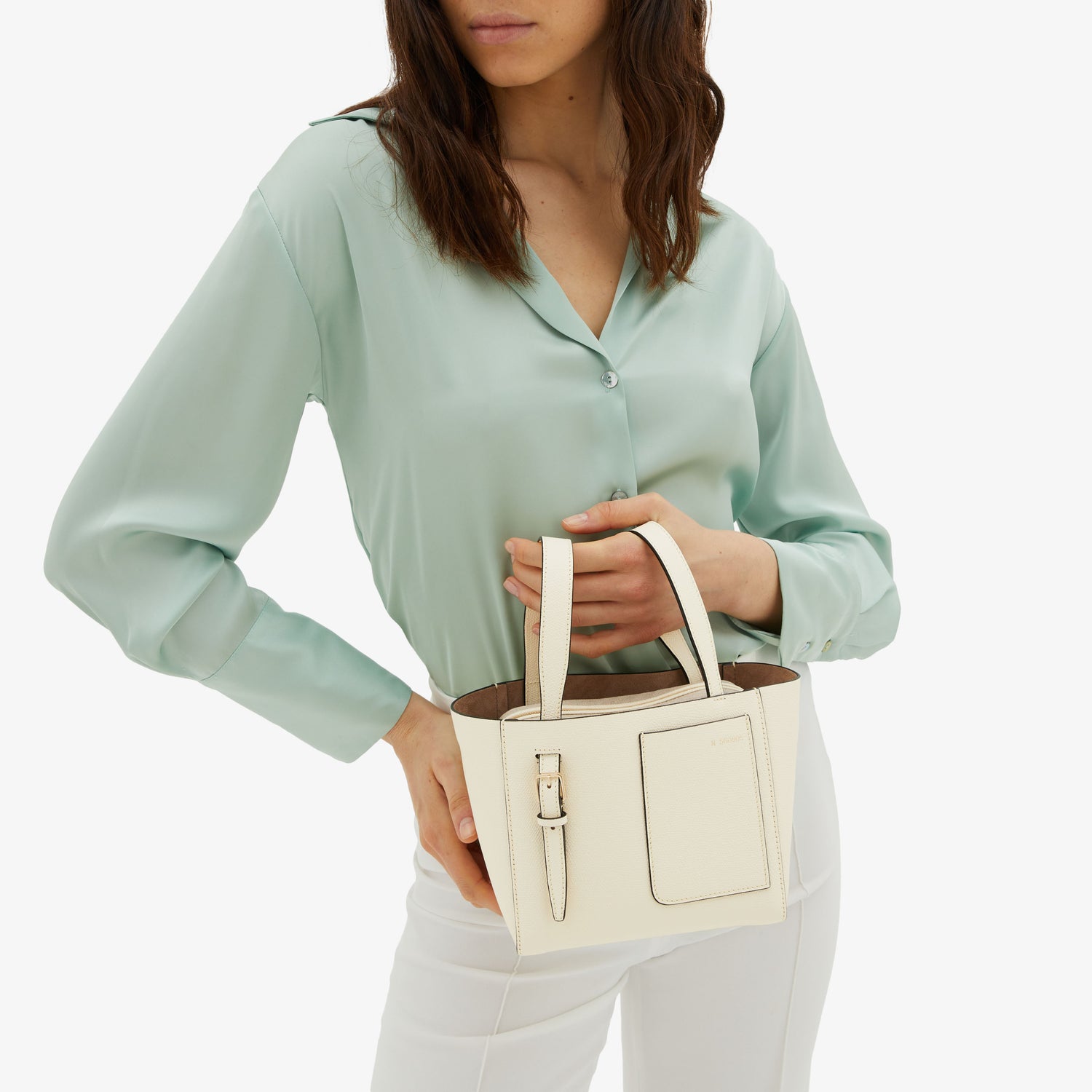 バケットバッグ マイクロ ショルダー – Valextra - ヴァレクストラ