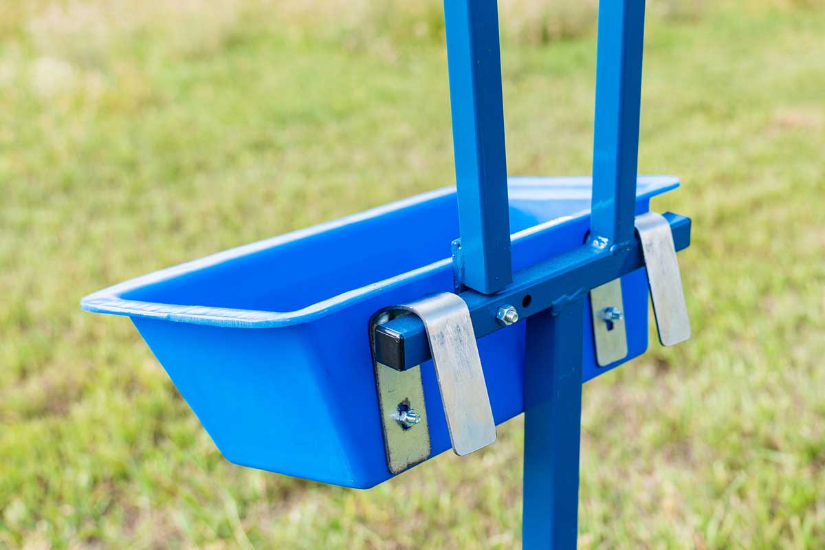 Valley Vet - Folding Goat Stanchion with Feed Pail Sydell
