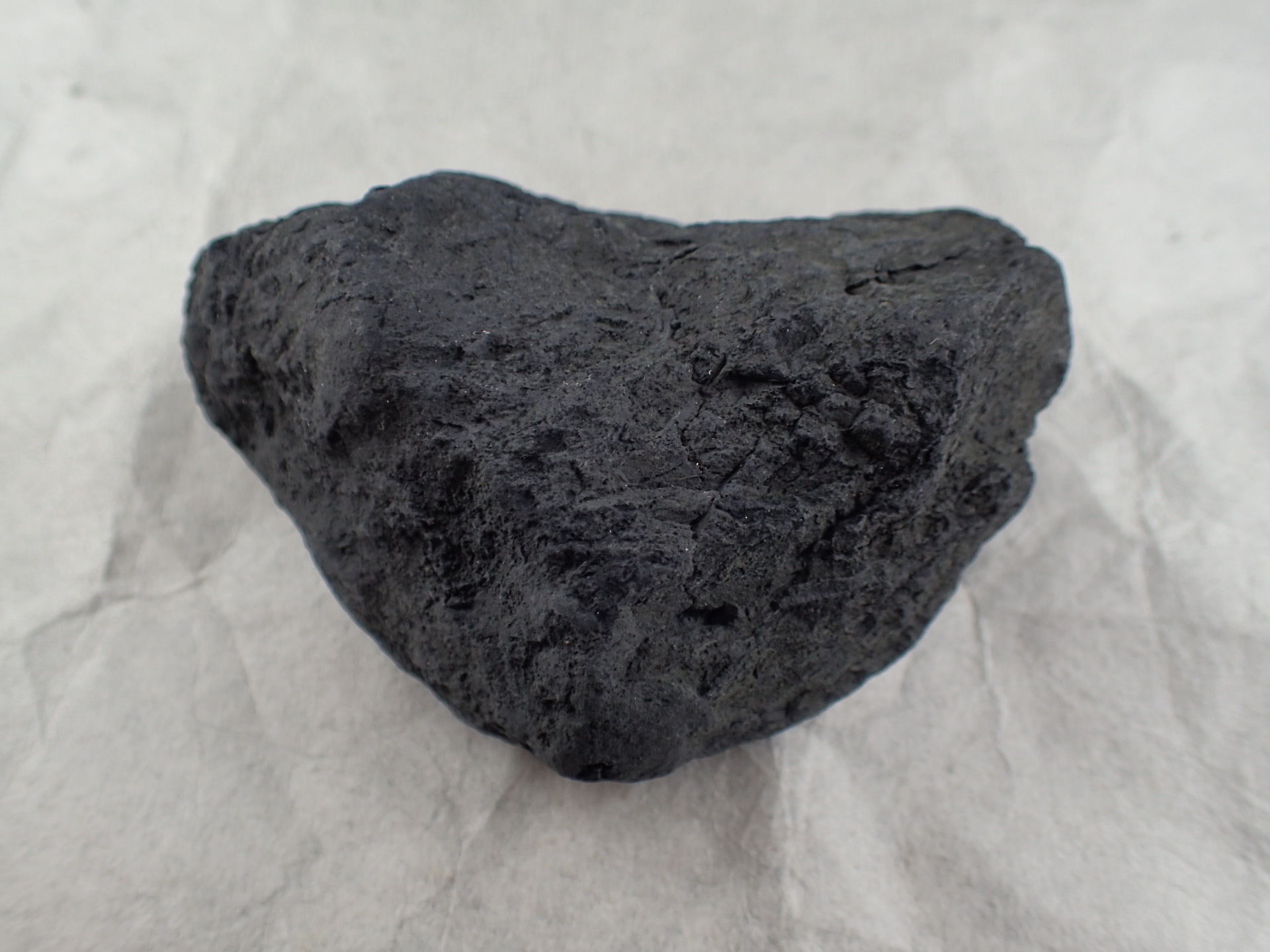 最高品質ブラックシリカ (Blackslica) 北海道上ノ国町 産 ｜石の販売