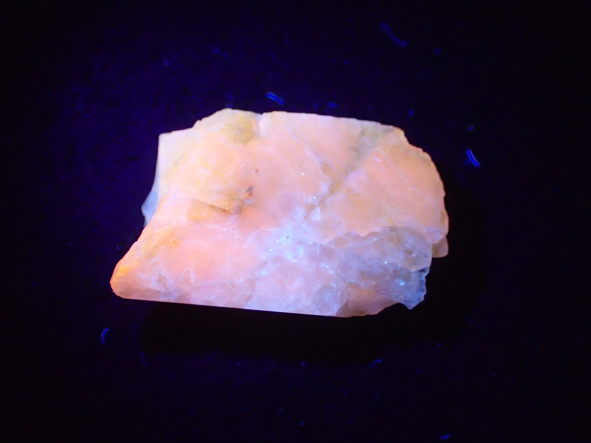 11】北海道石 然別オパール 蛍光オパール592、588、197g 11様専用