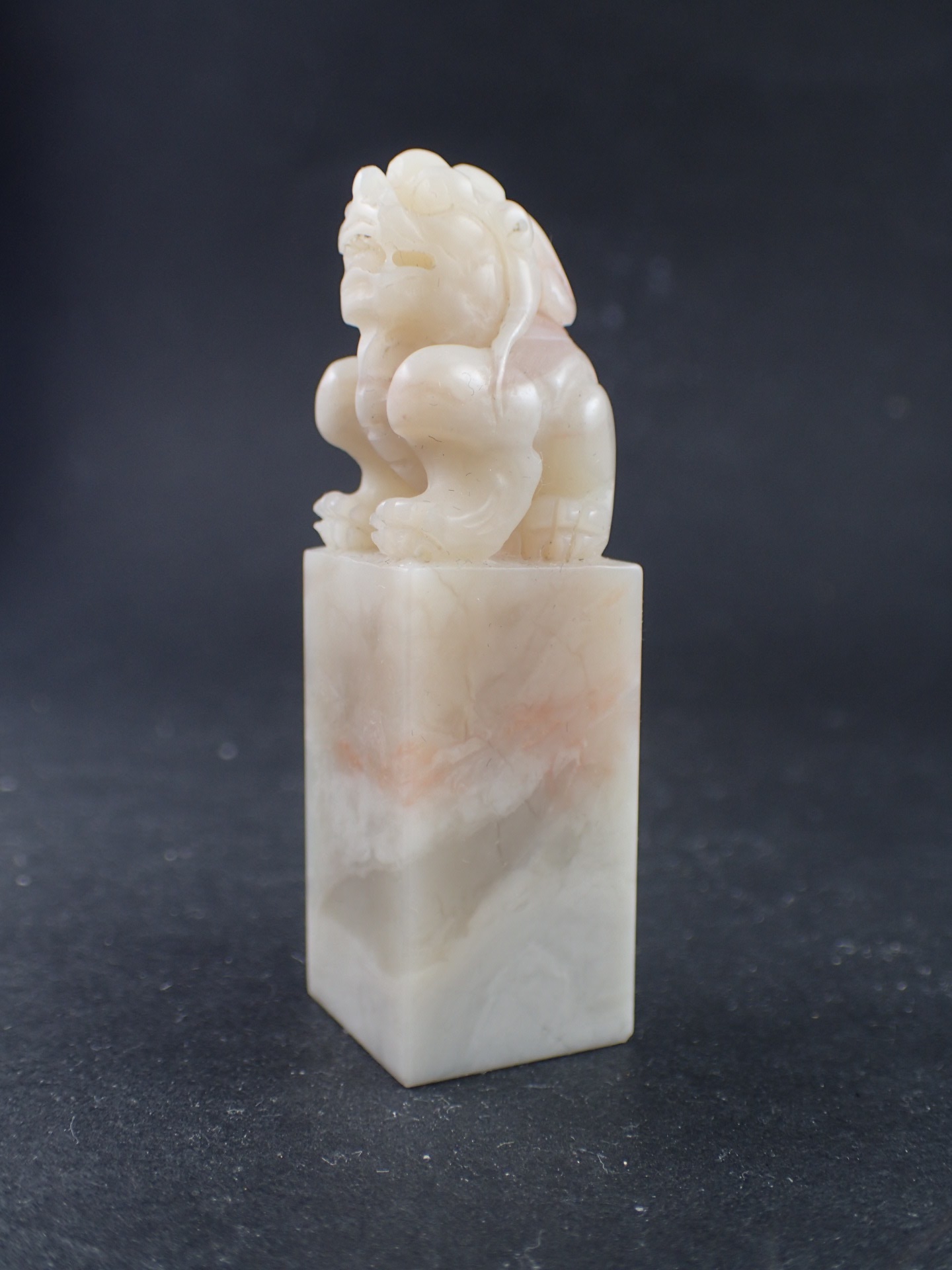 寿山石（芙蓉石）の印鑑（ひきゅうを彫刻） ｜石の販売専門店【vec