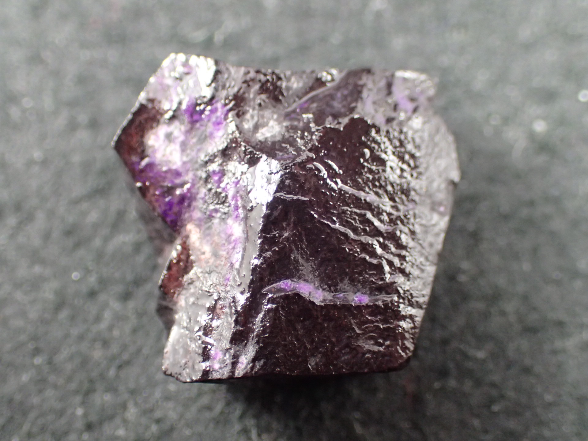 杉石スギライトSugilite 南アN'chwaning Ⅲ鉱山産鉱物標本