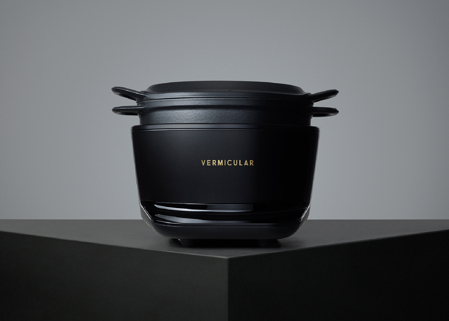 VERMICULAR PREMIUM BLACK LIMITED EDITION DEBUT | 手料理と生きよう