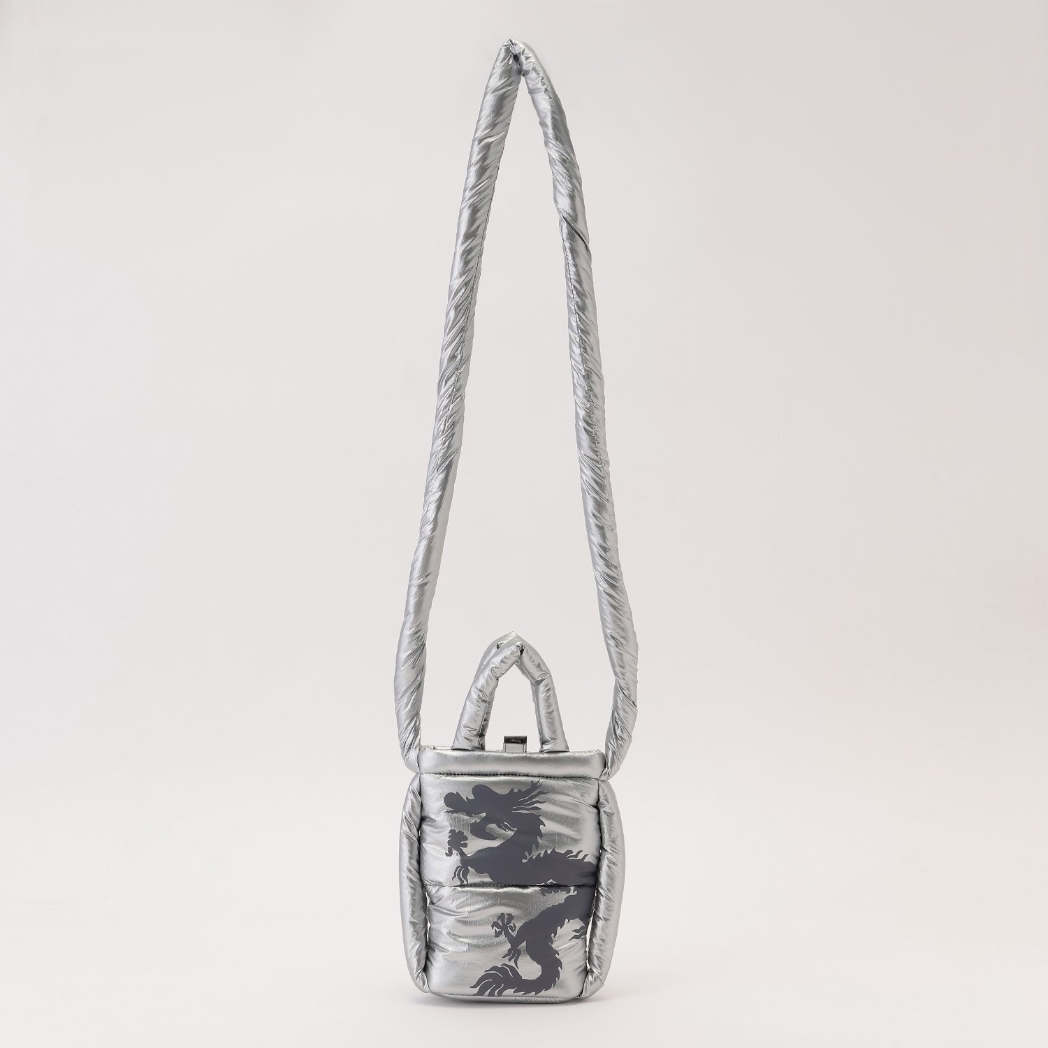 TRAVEL DRAGON SHOULDER バッグ｜VIVIENNE TAM（ヴィヴィアンタム