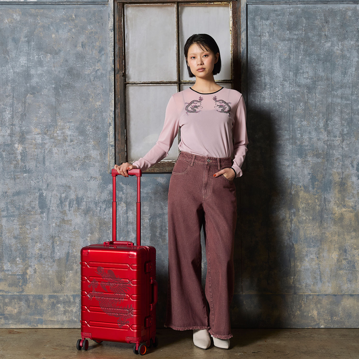 Dragon Suit case｜VIVIENNE TAM（ヴィヴィアンタム）公式オンラインストア