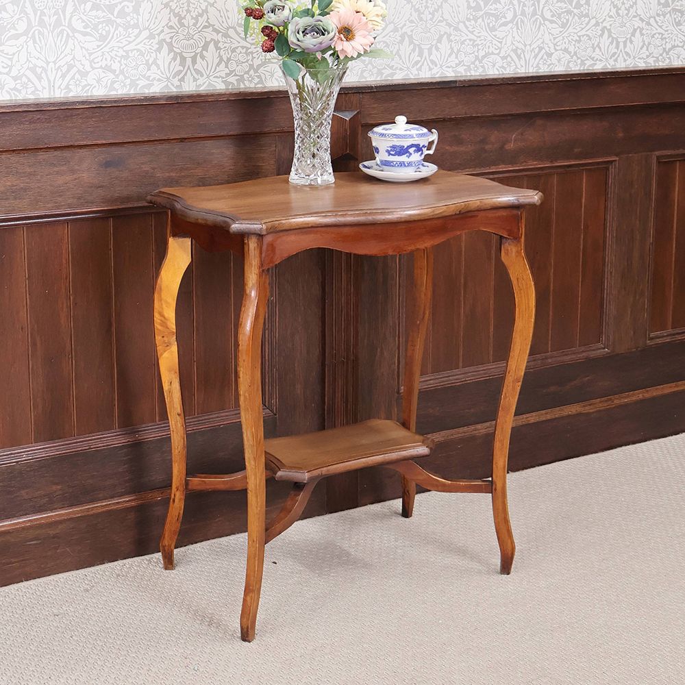 オケージョナル・コンソールテーブル・サイドテーブル – アンティーク