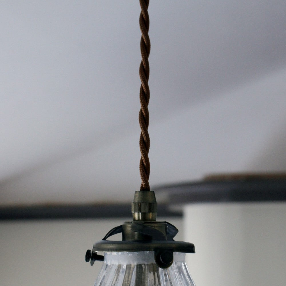 2月中旬入荷予定】ダイヤのようなカットガラスシェードのペンダント