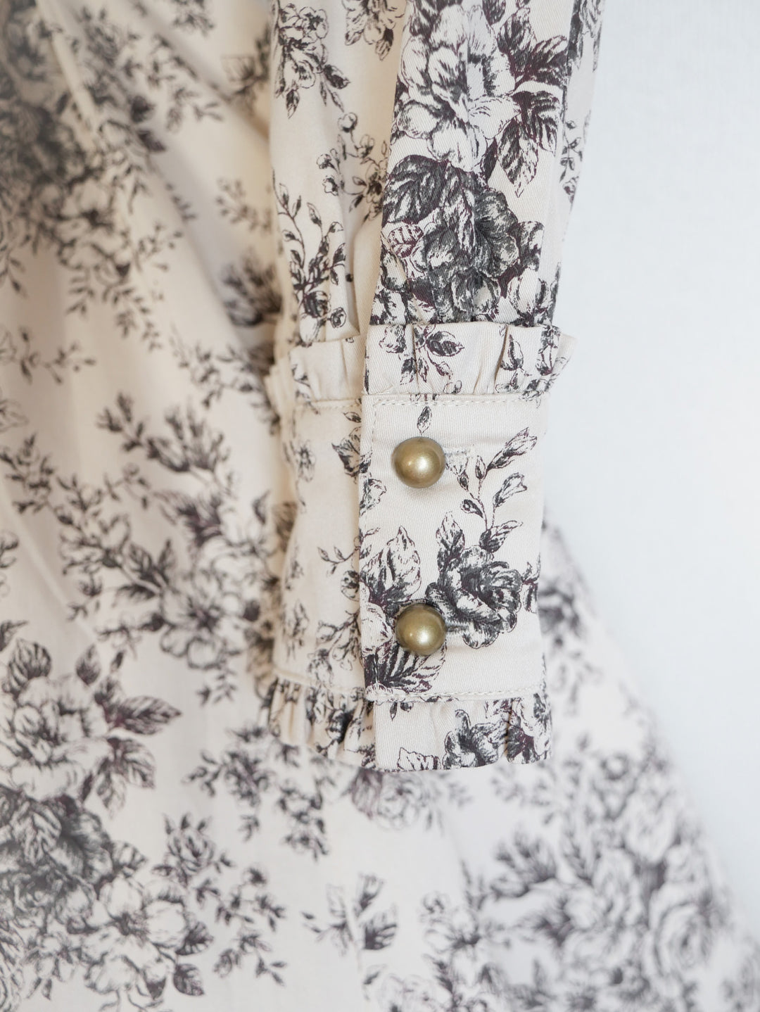 ルイーズクラシカルドールドレス（トワルドロココブーケ柄） - lolita