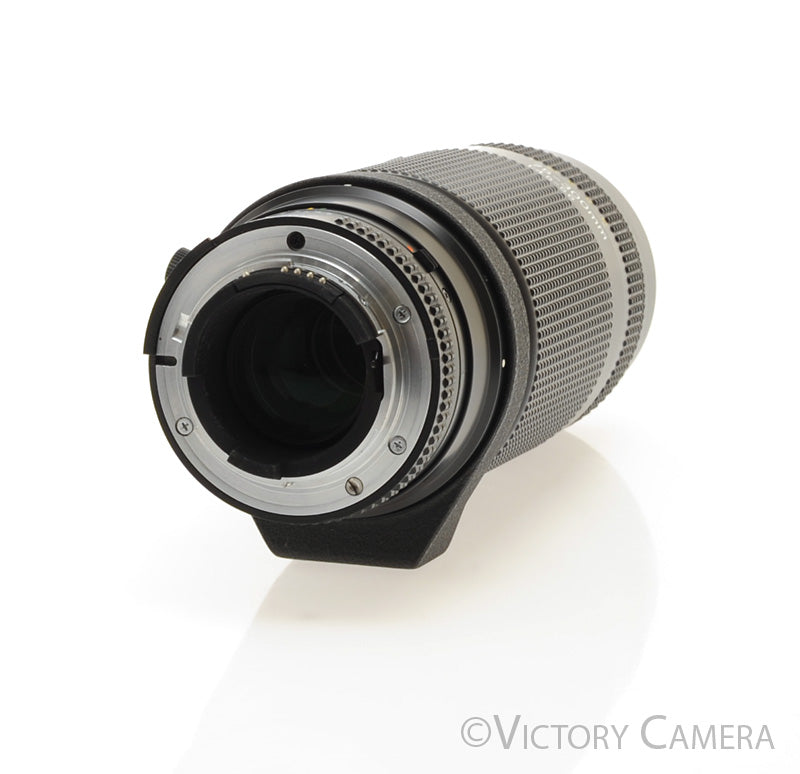 Nikon AF Nikkor 75-300mm f4.5-5.6 Telephoto Zoom Lens w/ Tripod Foot [