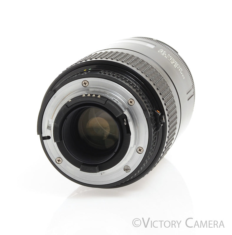 Nikon AF Zoom-Nikkor 35-135mm f3.5-4.5 AF-D Autofocus Telephoto Lens [