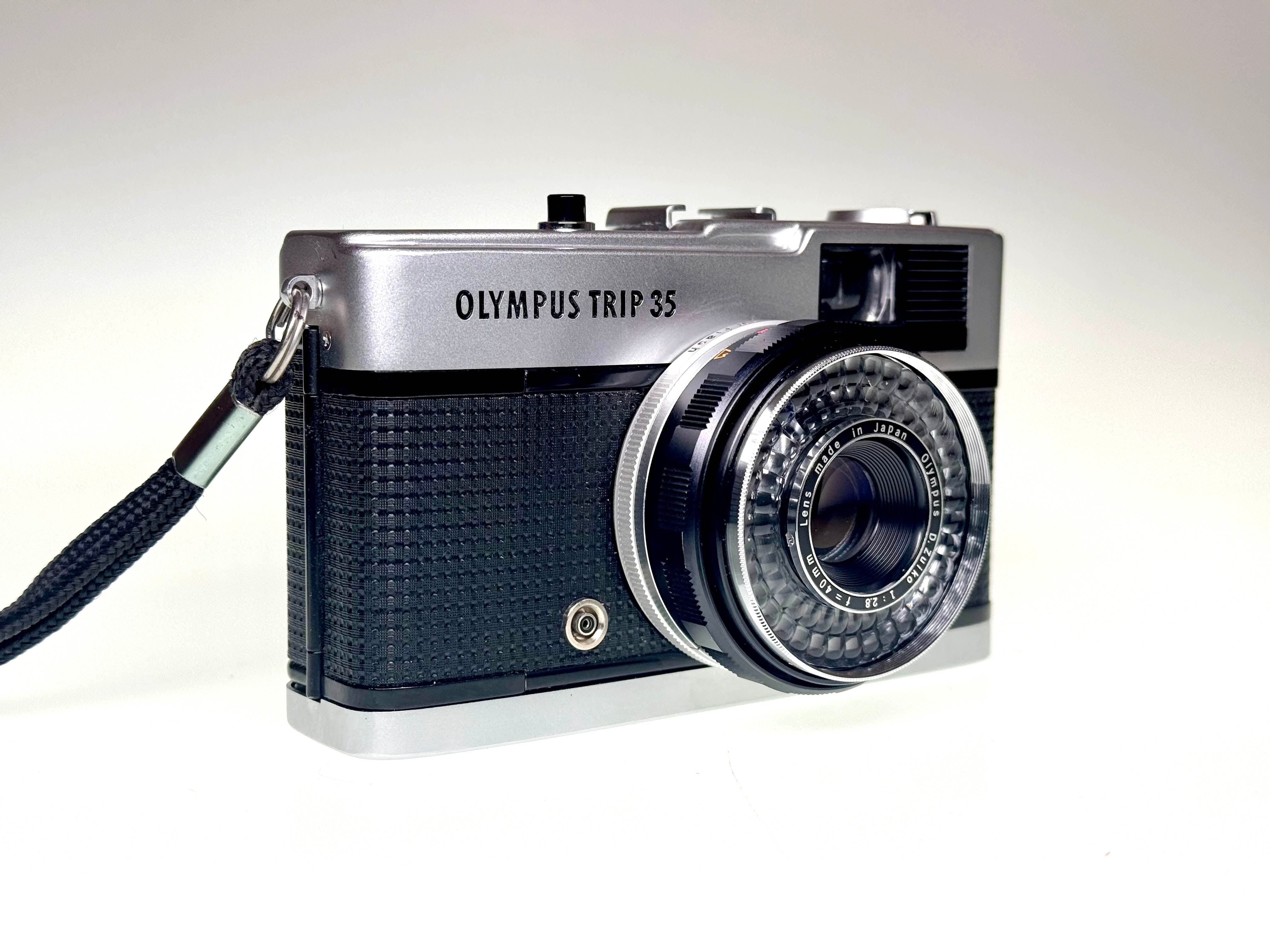 Vintage Olympus Trip 35 Film Photographers kit with Flash, Case and Ko