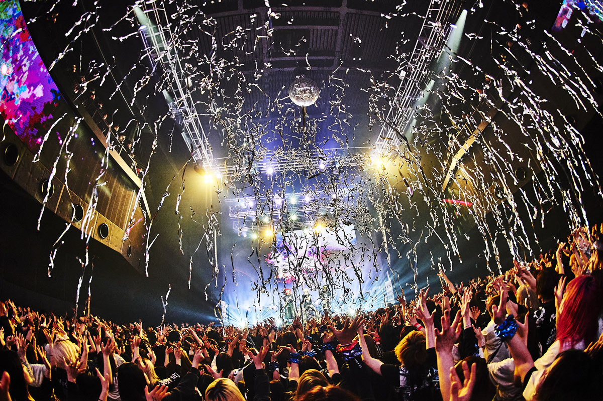 Royz】ライヴレポート＜Royz ONEMAN TOUR 「幻影都市から愛を込めて