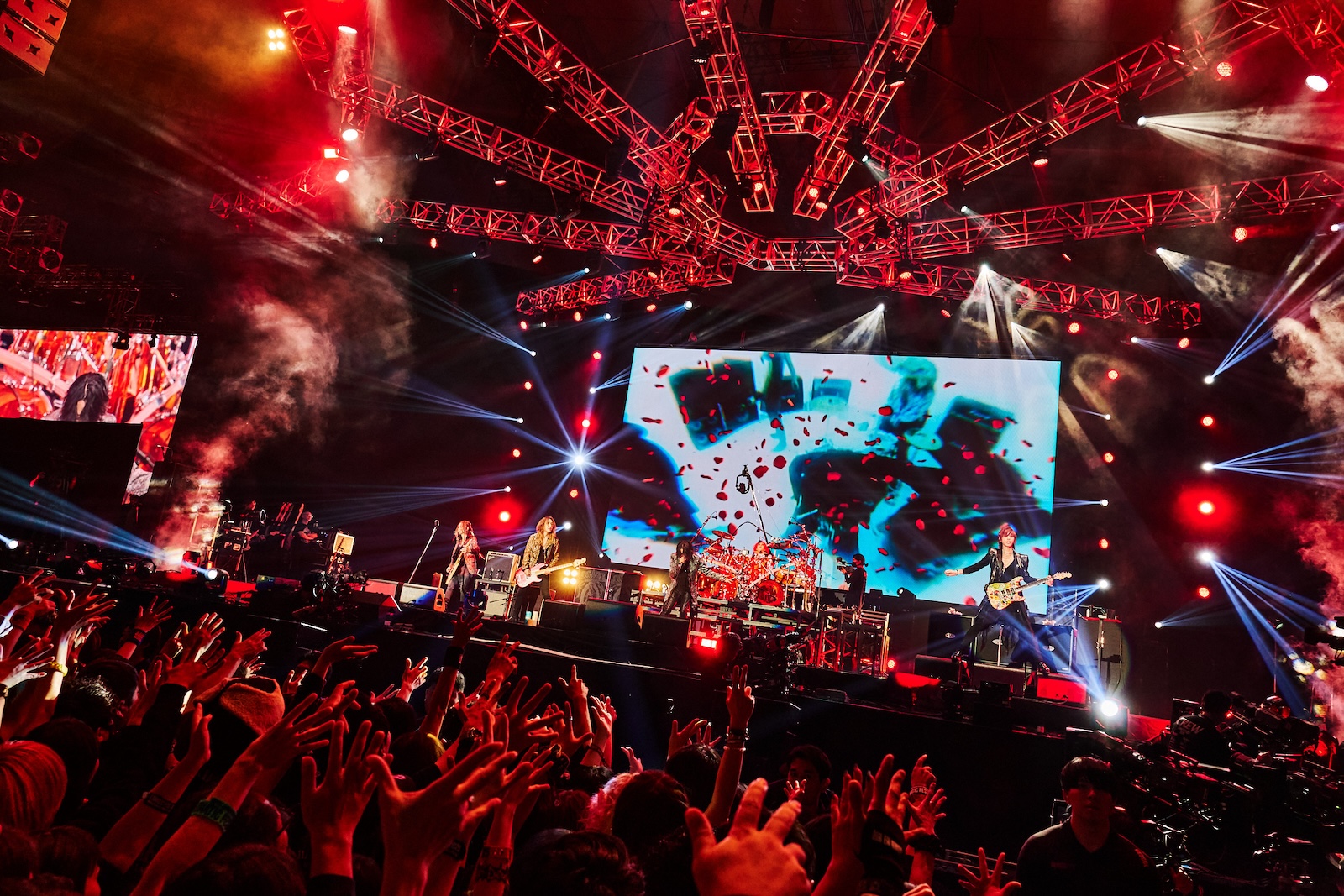 ルナフェス初日ラストセッションのステージに真矢がサプライズ登場