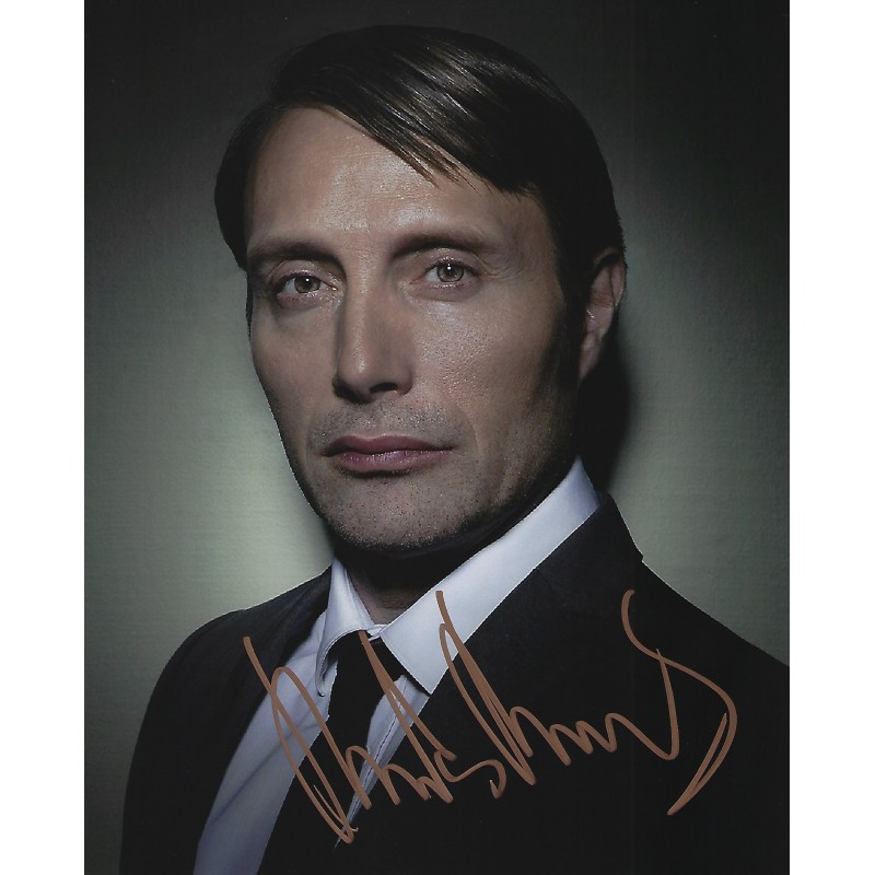 mads-mikkelsen-autograph.jpg