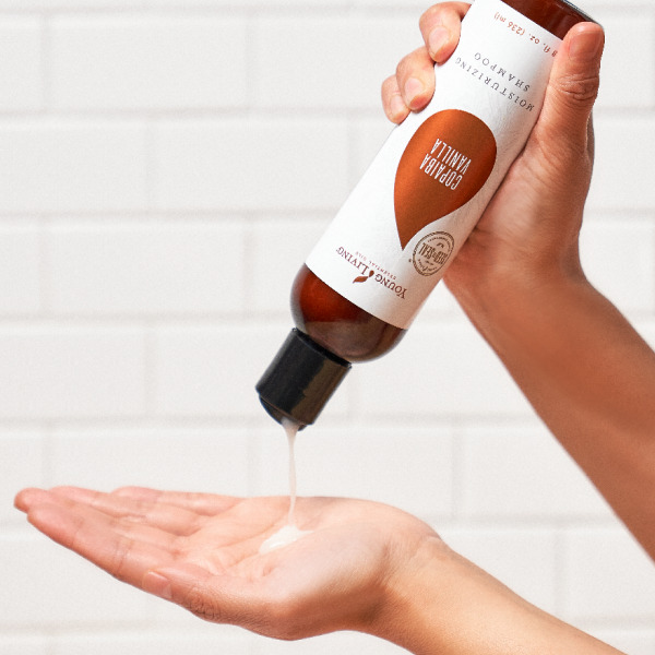 乾燥の気になる髪へ！ツヤやかで豊かな髪に導くコパイバ・バニラ