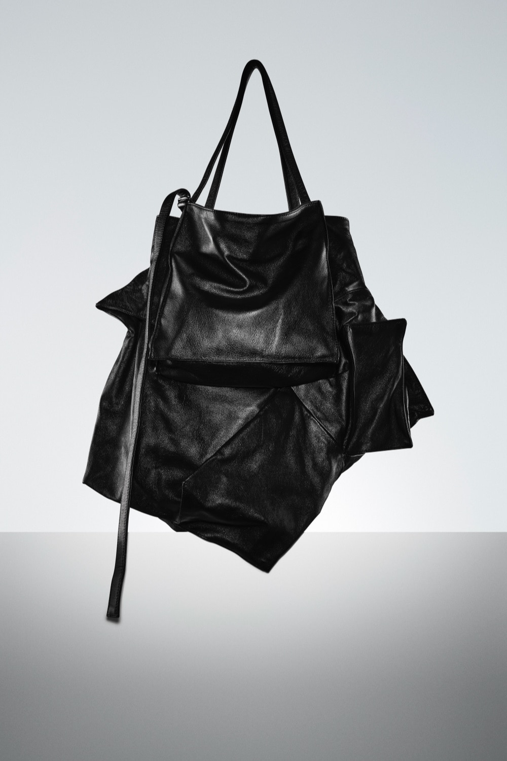 AUTUMN / WINTER 2024-2025 | Yohji Yamamoto (ヨウジヤマモト