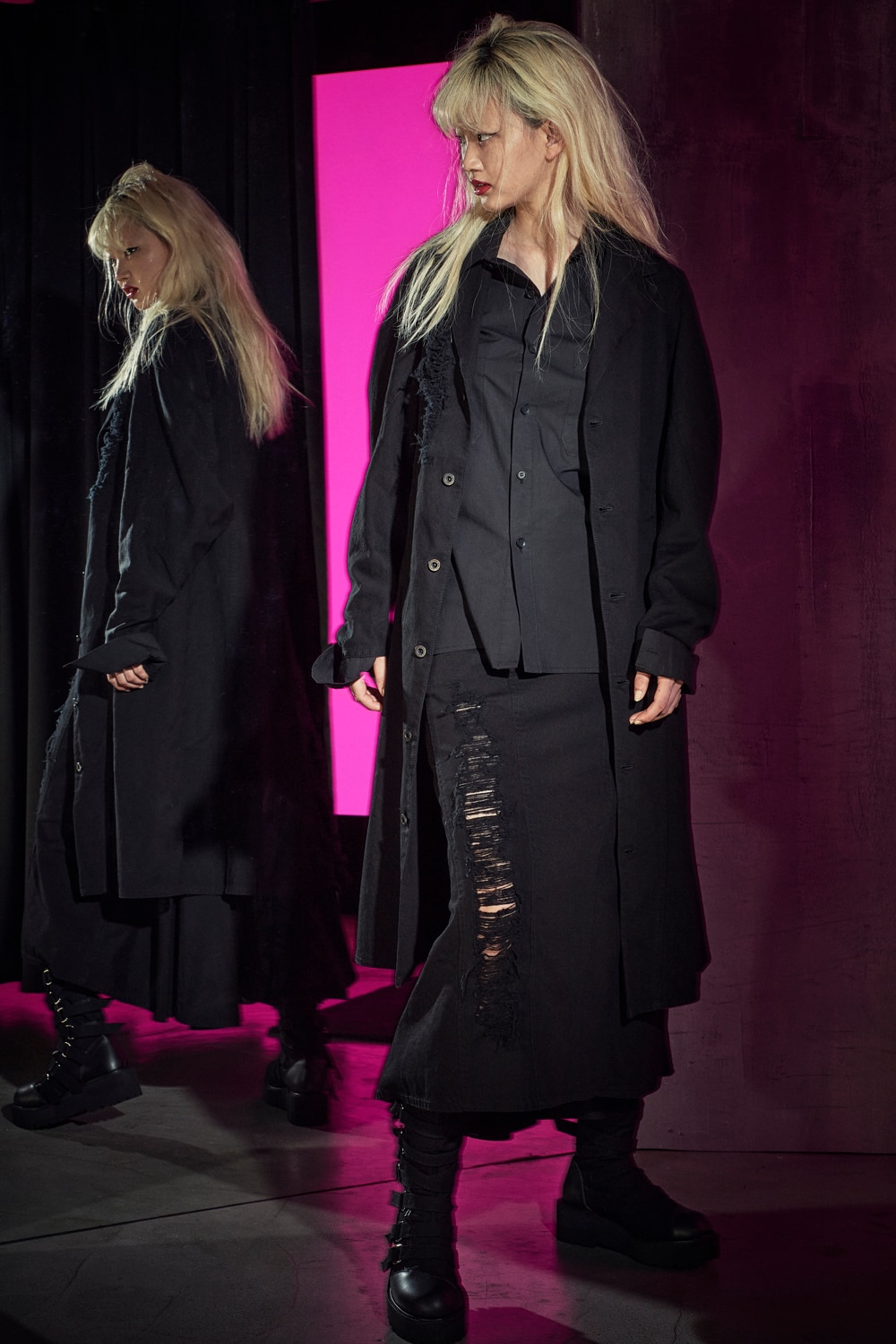 AUTUMN/WINTER 2025-26 | Yohji Yamamoto (ヨウジヤマモト) Official Site