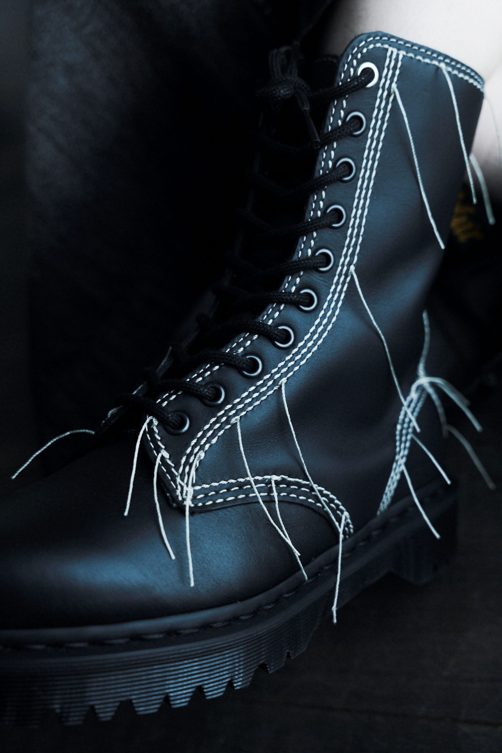 Y's × Dr. Martens – 10EYE THREAD BOOT | Yohji Yamamoto (ヨウジ