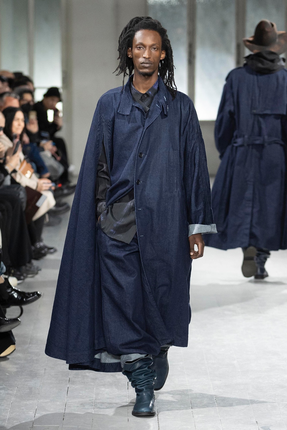 AUTUMN / WINTER 2023-24 | Yohji Yamamoto (ヨウジヤマモト) Official