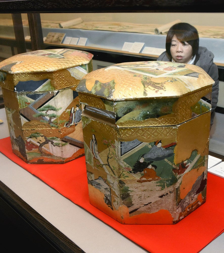 大河ドラマ「光る君へ」にちなみ、「源氏物語絵巻」や貝桶など展示