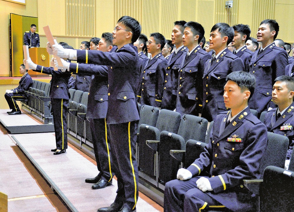陸上自衛隊の幹部候補生学校で入校式「責務の完遂に努める」服務宣誓