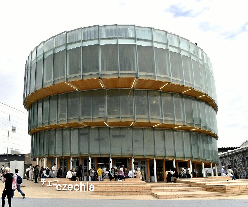 大阪万博:万博パビリオンでまた盗難被害、今度は非売品フィギュア