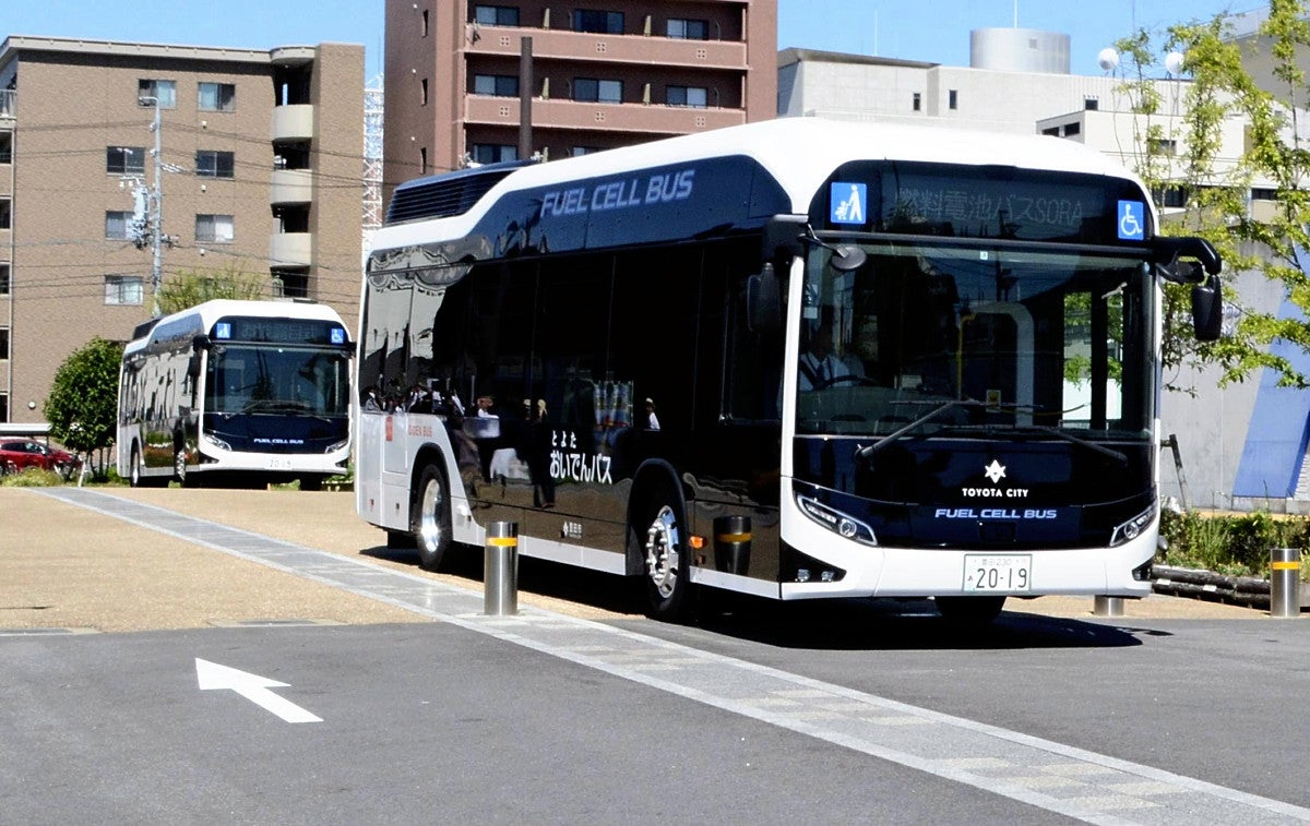 いすゞとトヨタ、「水素バス」共同開発…合弁の宇都宮工場で2026