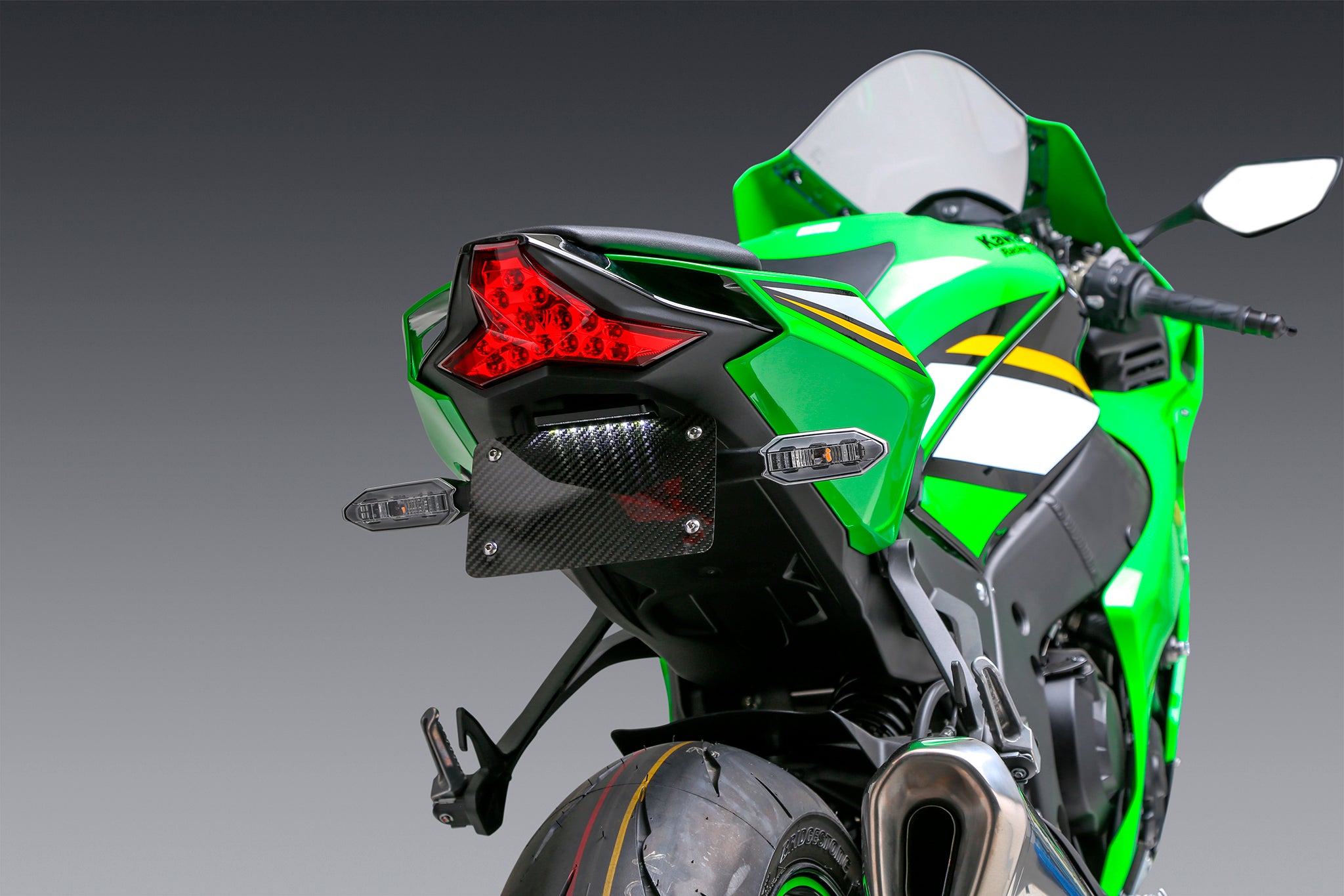 075BG141820_oemLight_noFrame_2