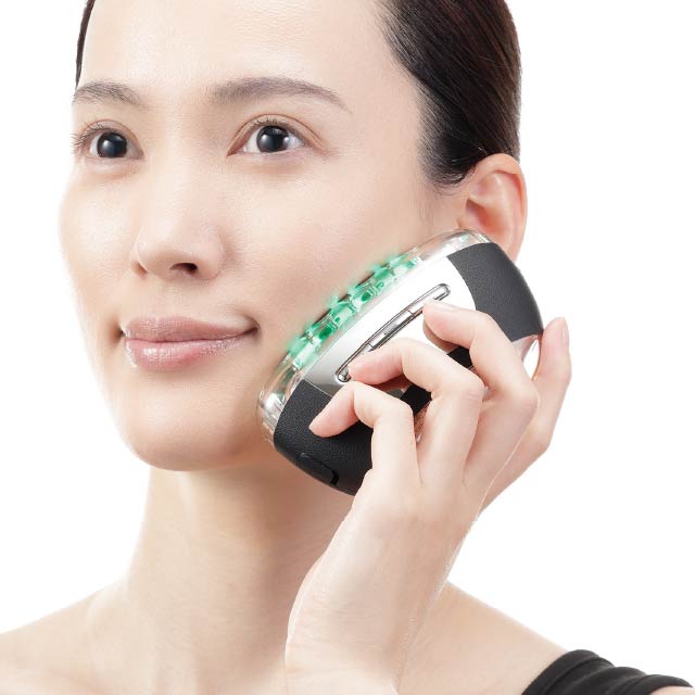 1回1分置くだけ。リフトケア特化型美顔器。 「リフトロジープロ