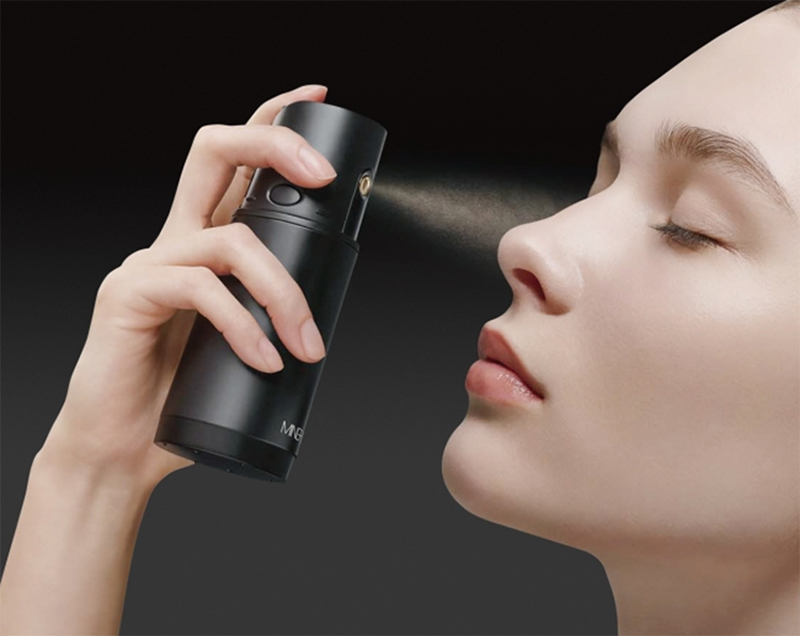 塗らずに浴びる】30秒で新しい肌 新時代のミネラルファンデーション