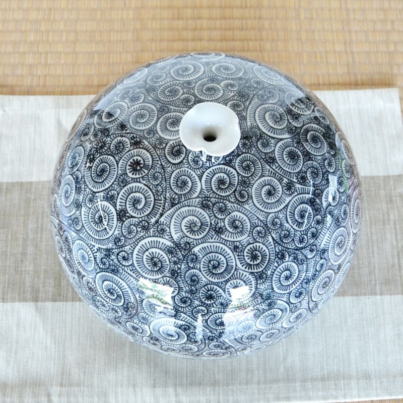 有田焼やきもの市場 | 有田焼 染付蛸唐草 丸壷 真右エ門窯 初代真右