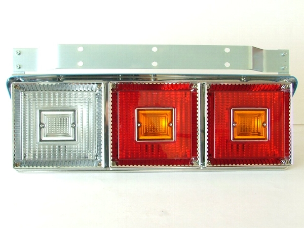 JB 角大型テールランプ用裏カバー (新・改・06対応) - トラックボディ