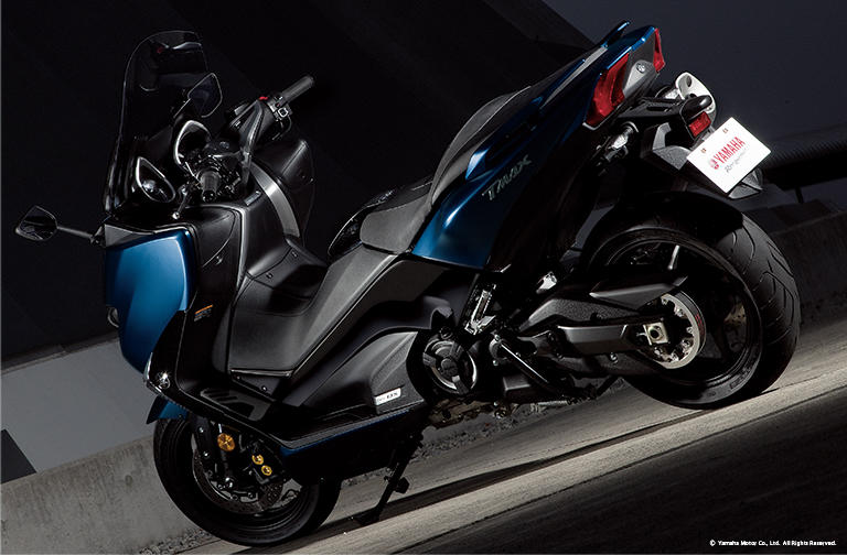 TMAX530 DX ABS / SX ABSがよりエレガントになりました。 - ヤマハ