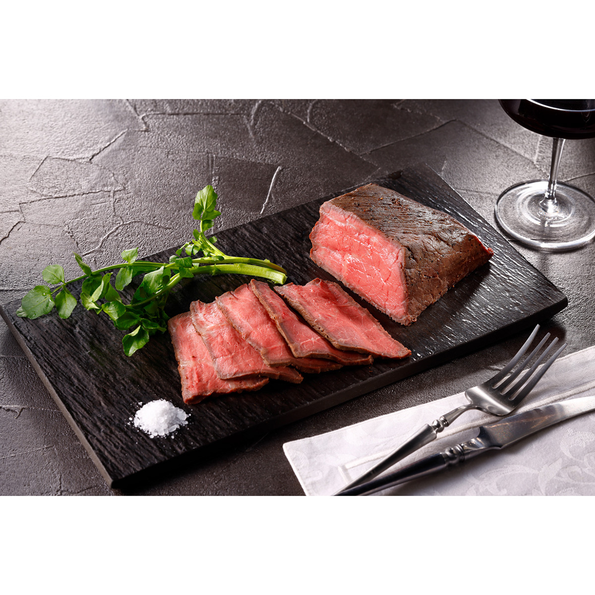 冷凍】銀座吉澤 松阪牛シルクローストビーフ(モモ) | かぜとゆき