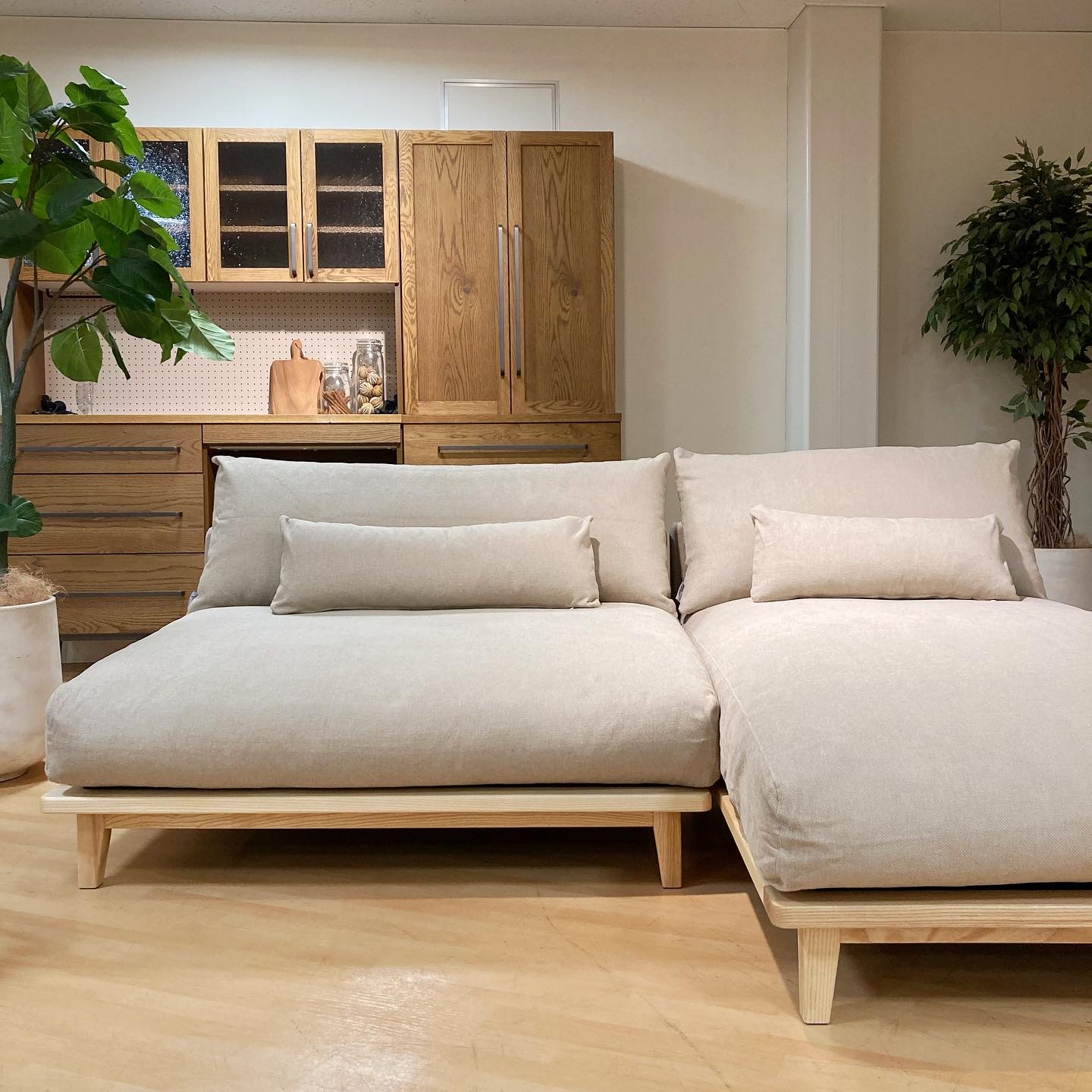 Fumi 幸せになるソファ – 商品カタログ