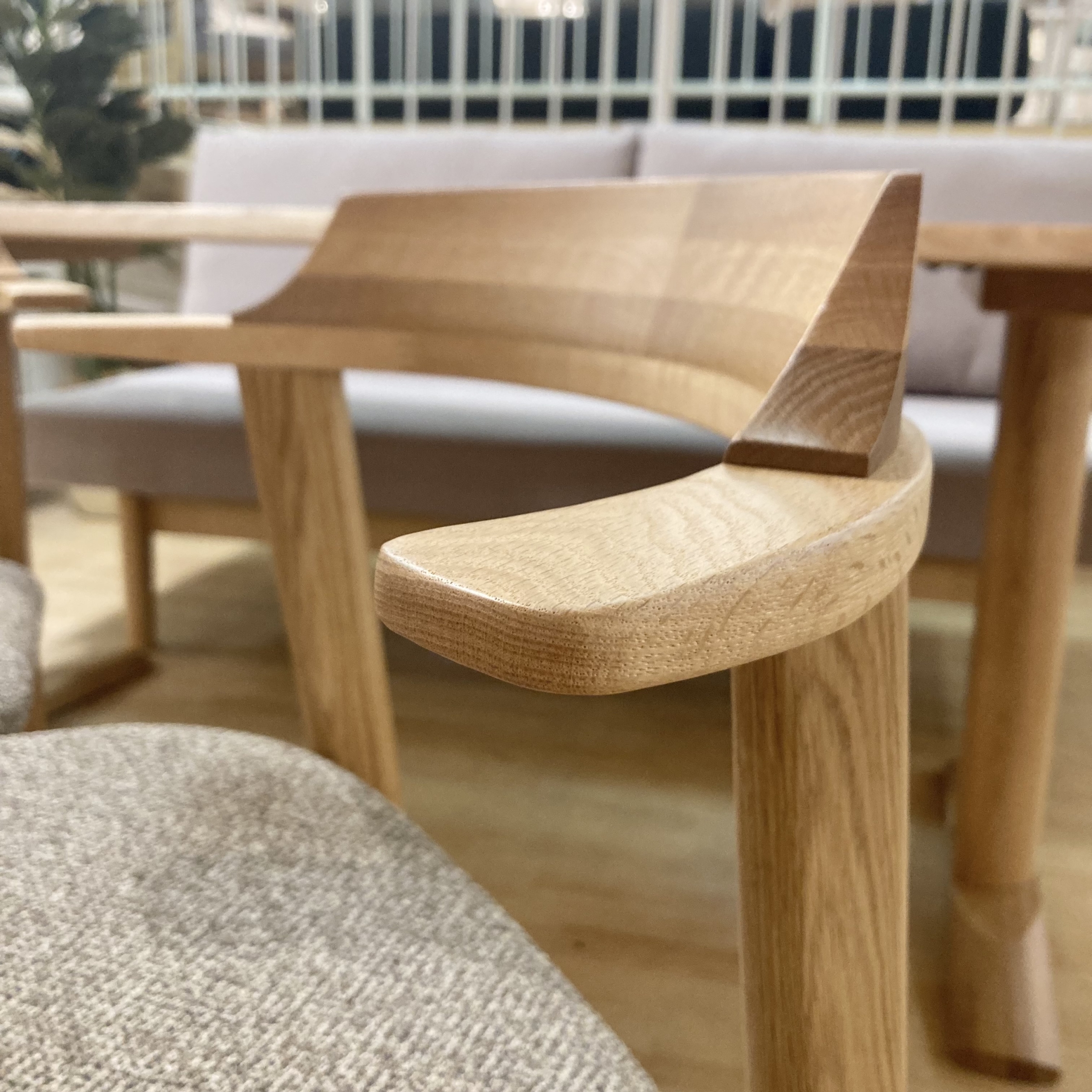 ダイニングチェア DC355-1W – 商品カタログ