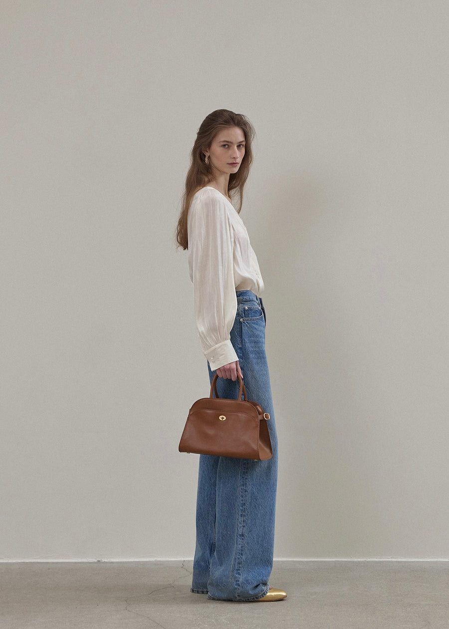 ELBORN | Momet Leather Mini Bag (Camel) – YEAR END