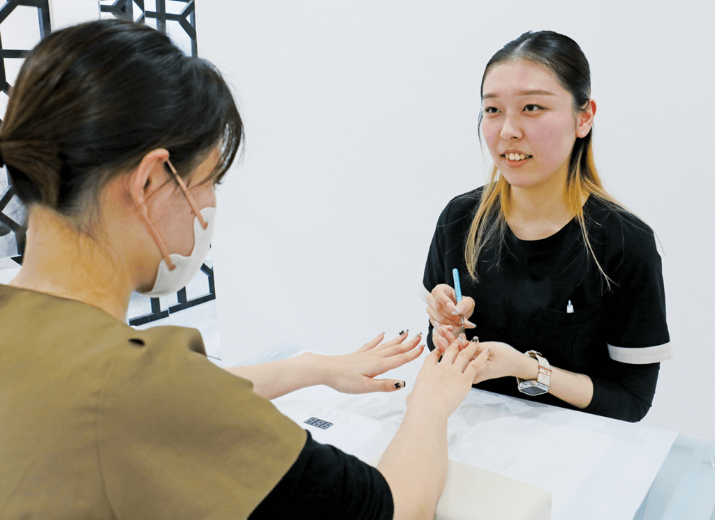 ネイリストコース | YIC京都ビューティ専門学校