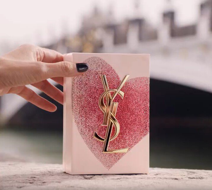 Own the spotlight with The Slim Collector Valentine's Day | YSL Beauty