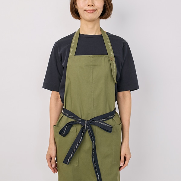 メジャープリントエプロン(ネイビー)｜SALE（エプロン）｜料理家 栗原