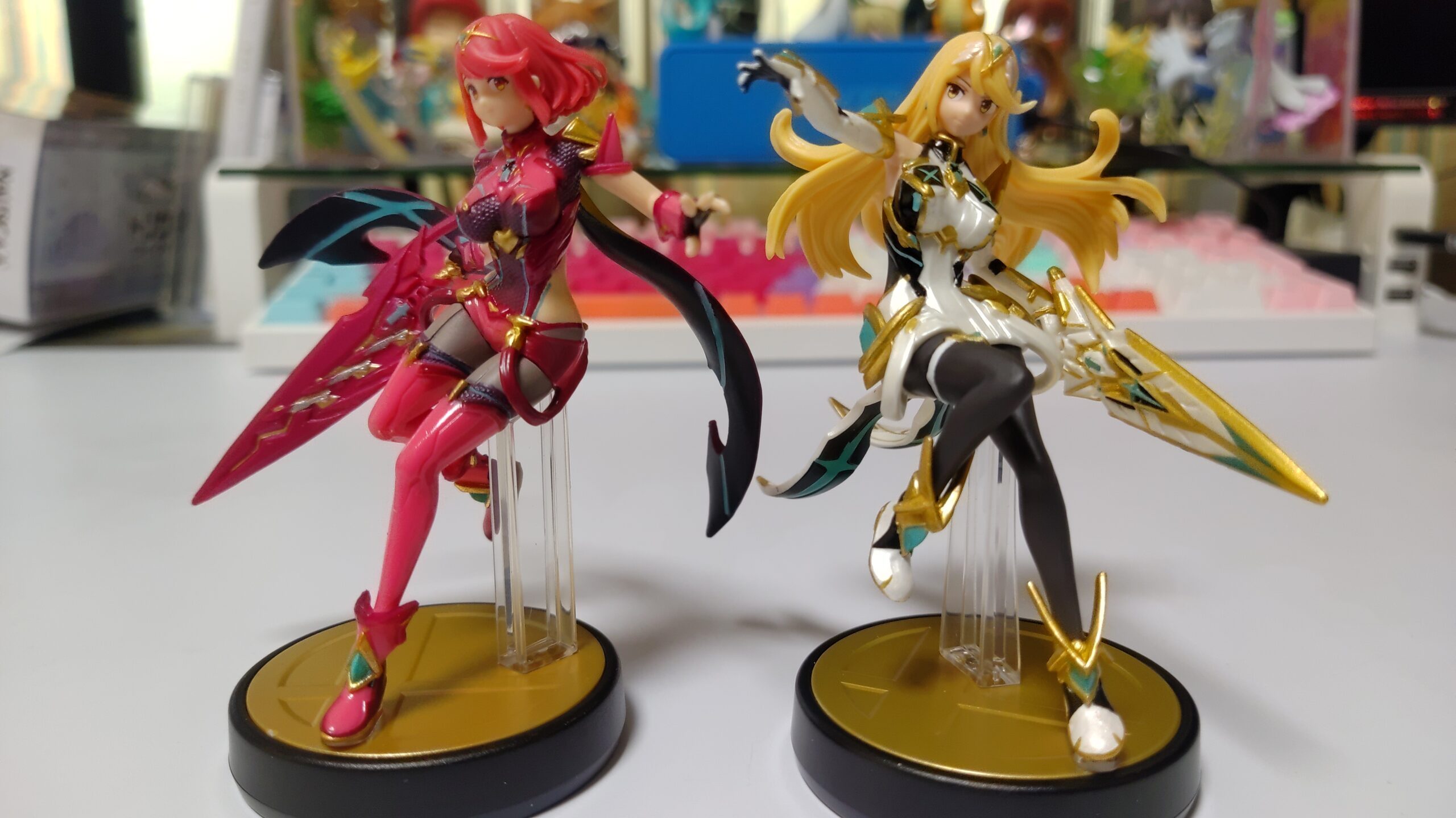 ゲームグッズ】amiibo ダブルセット[ホムラ/ヒカリ] レビュー