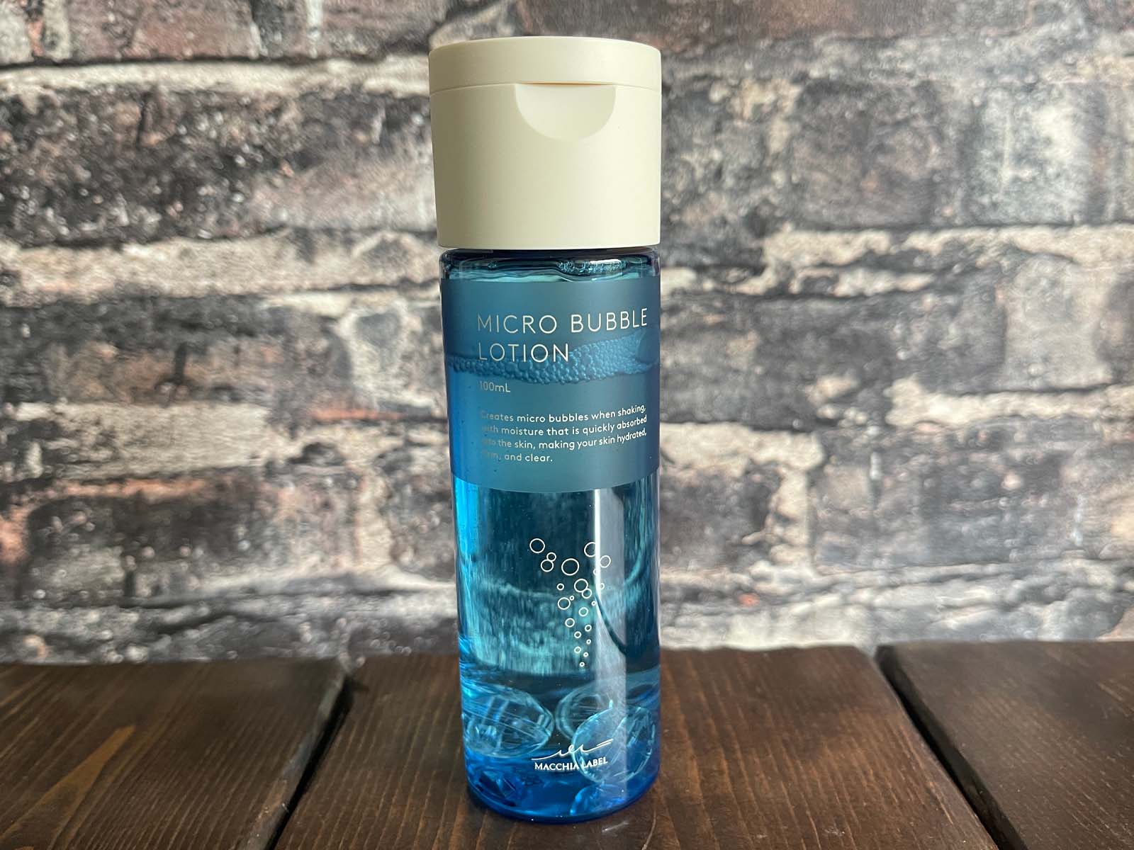 ナック(9788)の株主優待でマキアレイベルの振って使うマイクロバブル